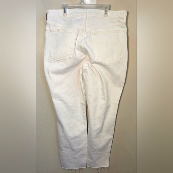 ⭐️Old Navy O.G. White Straight Leg Jeans Size 12 - Picture 2 of 4
